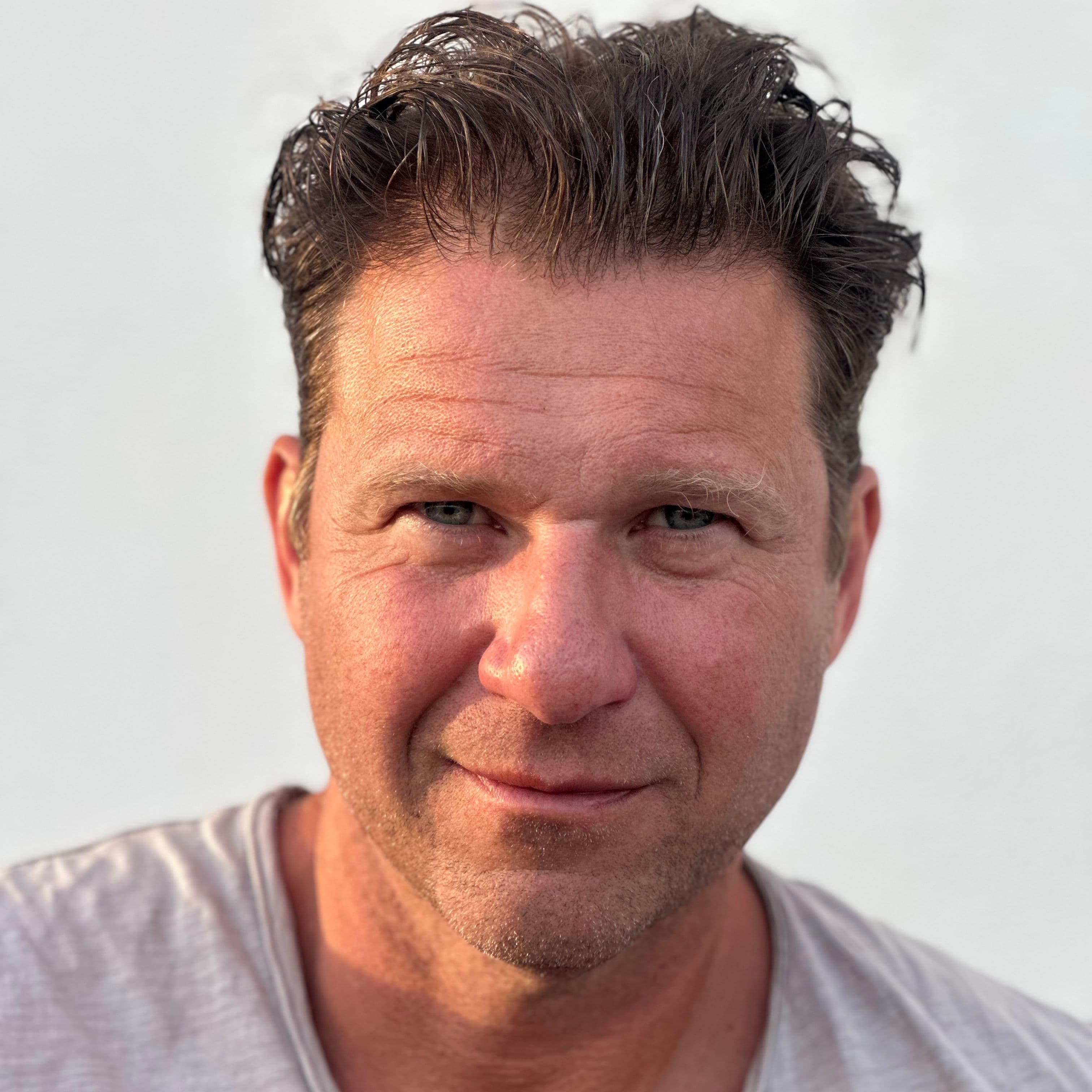 profile_Csaba