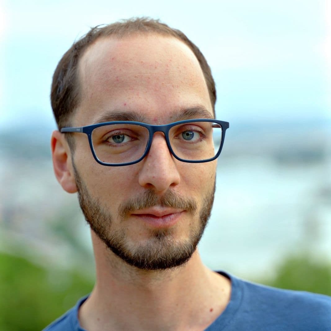 profile_Csaba