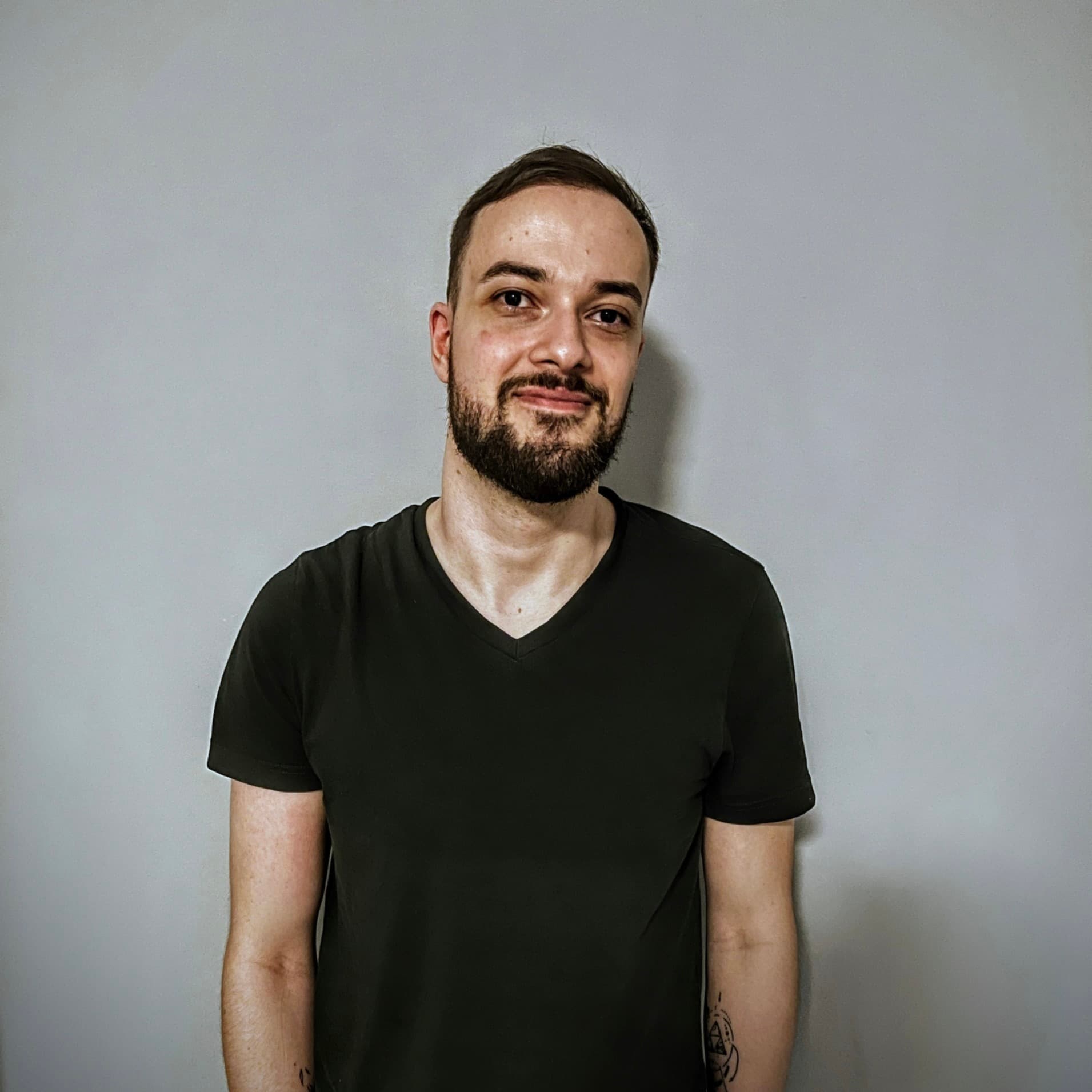 profile_József